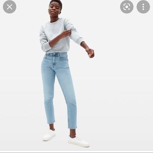 Everlane Mid Rise Light Wash Ankle Jeans